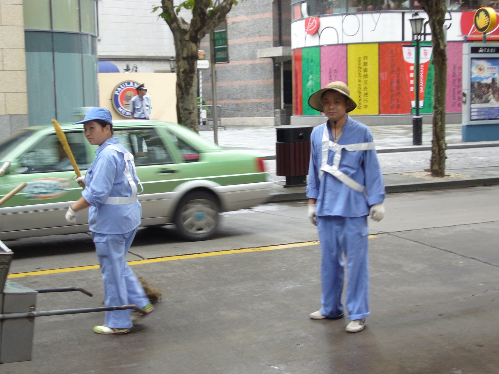 [L1020988.JPG]