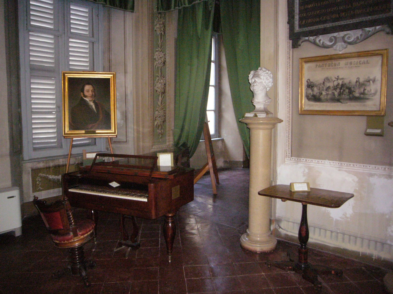 [L1060885.JPG]