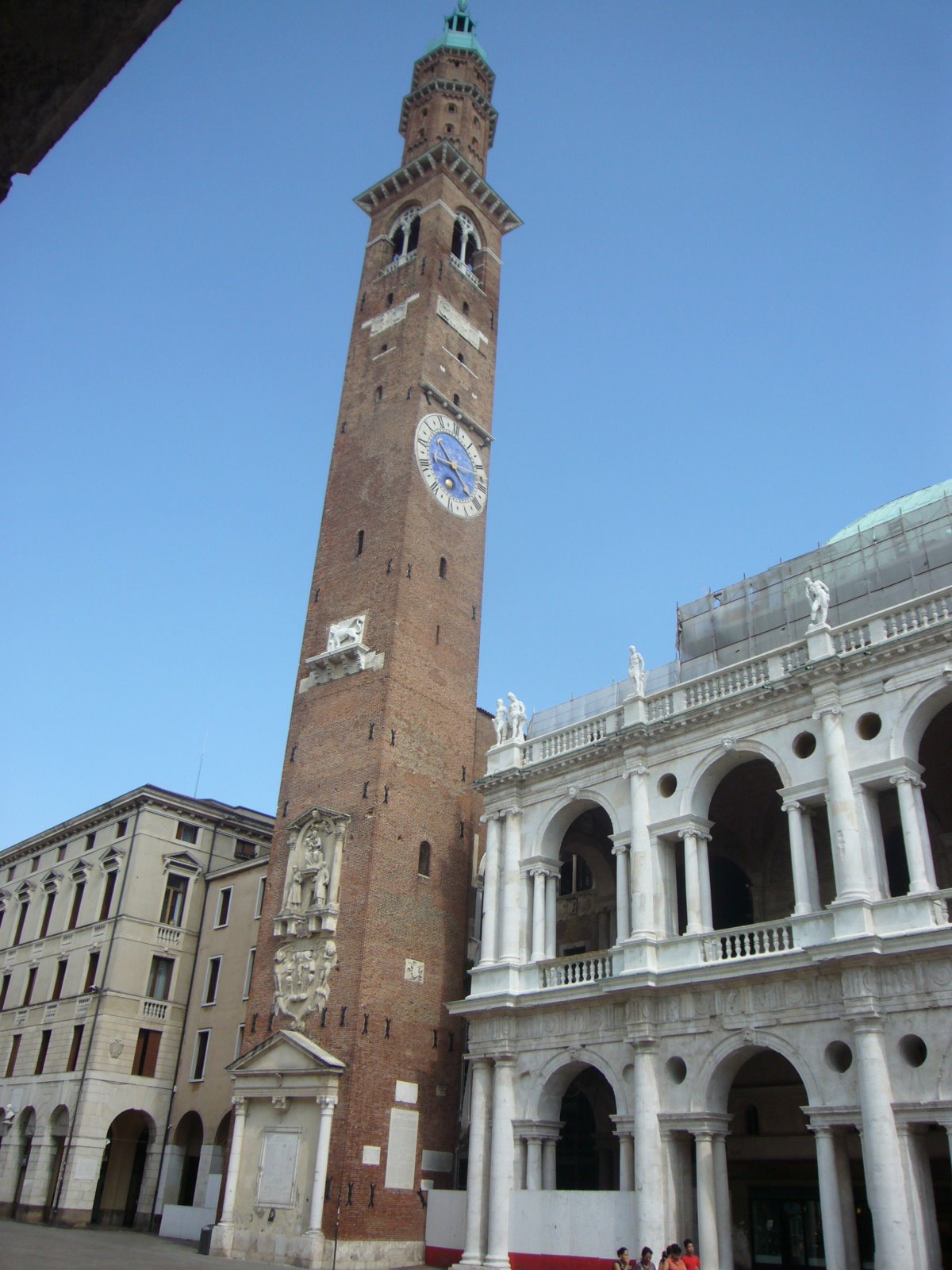 [L1060959.JPG]