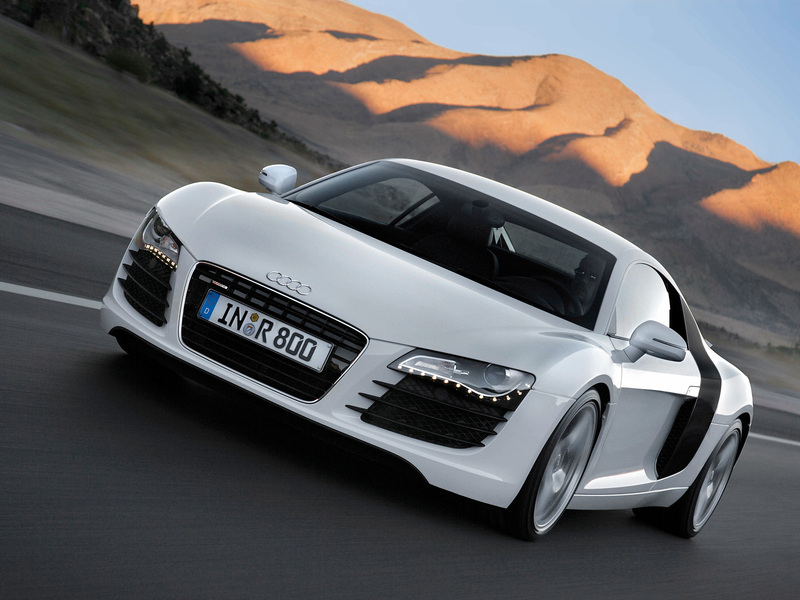 Code for MySpace, Facebook or Email etc. AUDI R8 BEST WALLPAPER