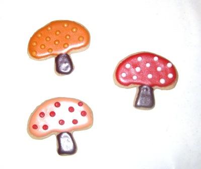 [toadstools.JPG]