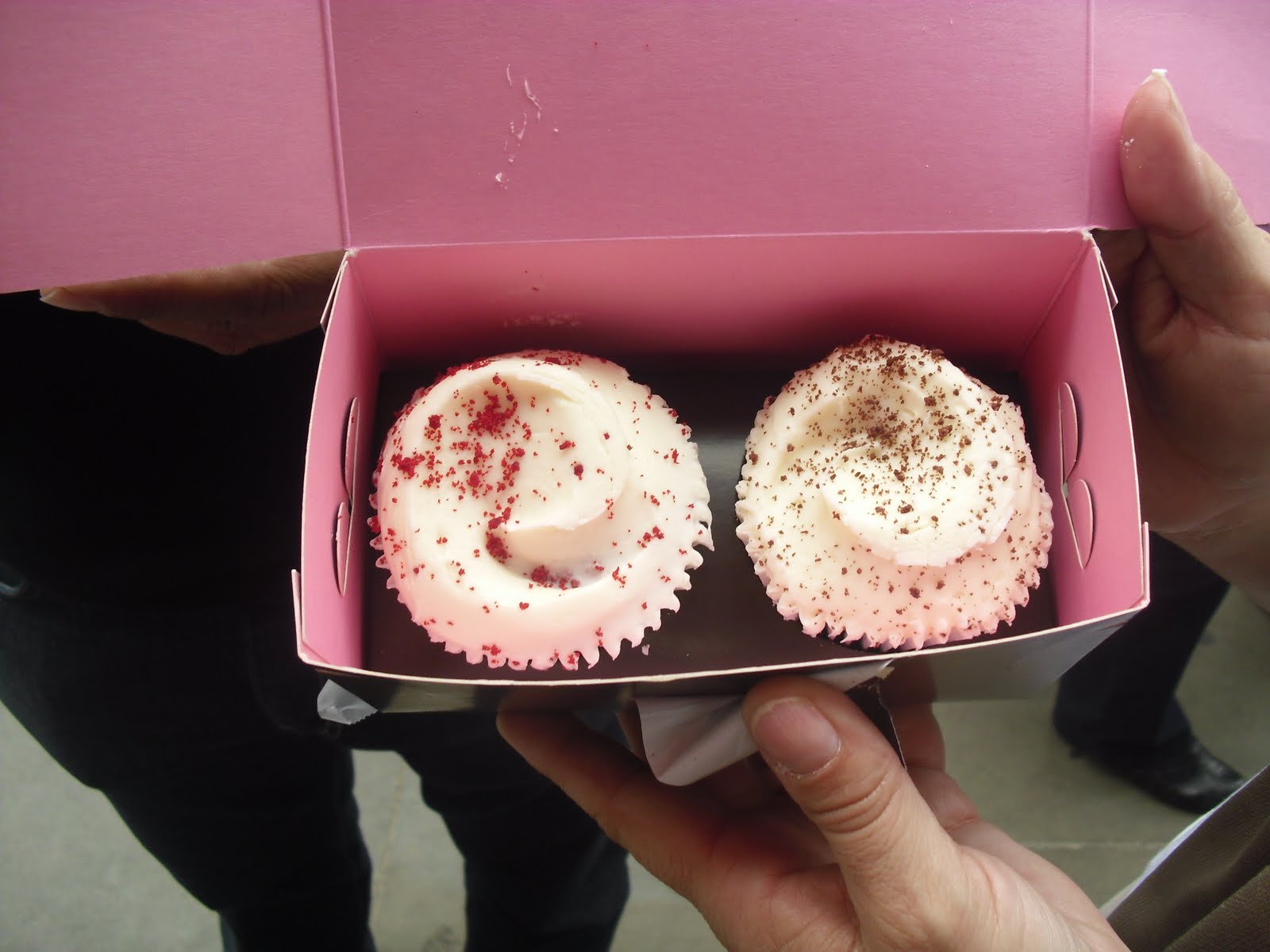 LIFE IS BEAUTIFUL. NOTTING HILL GATE