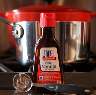 foodie fridays: creme anglaise