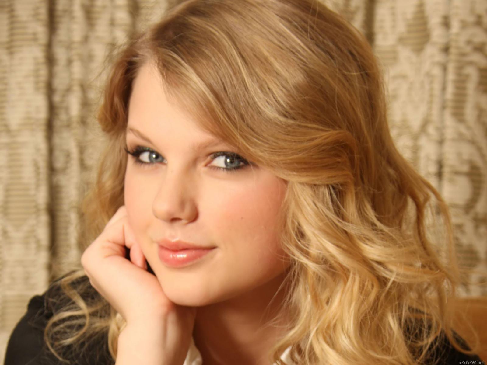 http://1.bp.blogspot.com/_V26e7bIgIY4/TApP7w5lu7I/AAAAAAAABF4/IftxpJfOKPs/s1600/Taylor_Swift_10.jpg