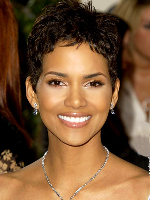 Short Haircuts For Fine Hair Round Face. Photos, oval, round faces