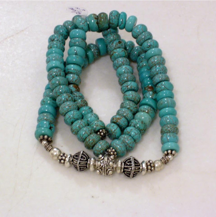 Turquoise 100beads with elastic thread