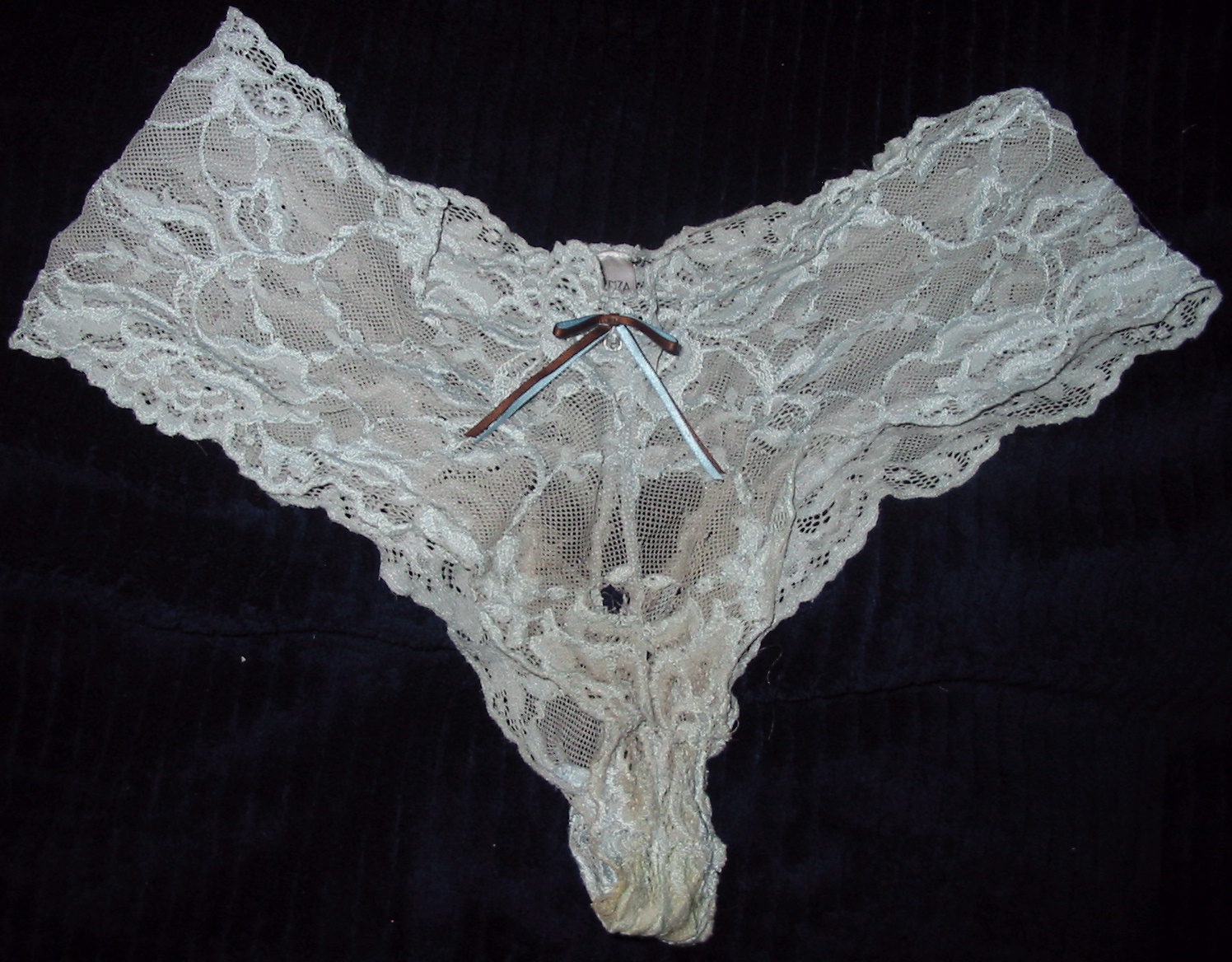 [Moniques-Used-Panties-for-Sale-009.JPG]