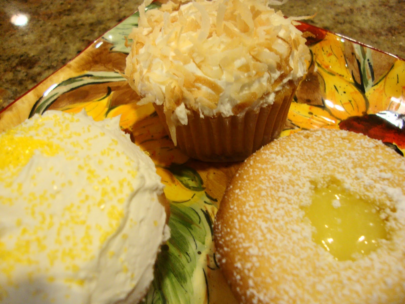 [Lemon+Curd+Cupcakes+3Ways.JPG]