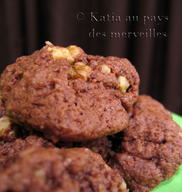 Katia au pays des merveilles Biscuits au café, au chocolat et aux épices