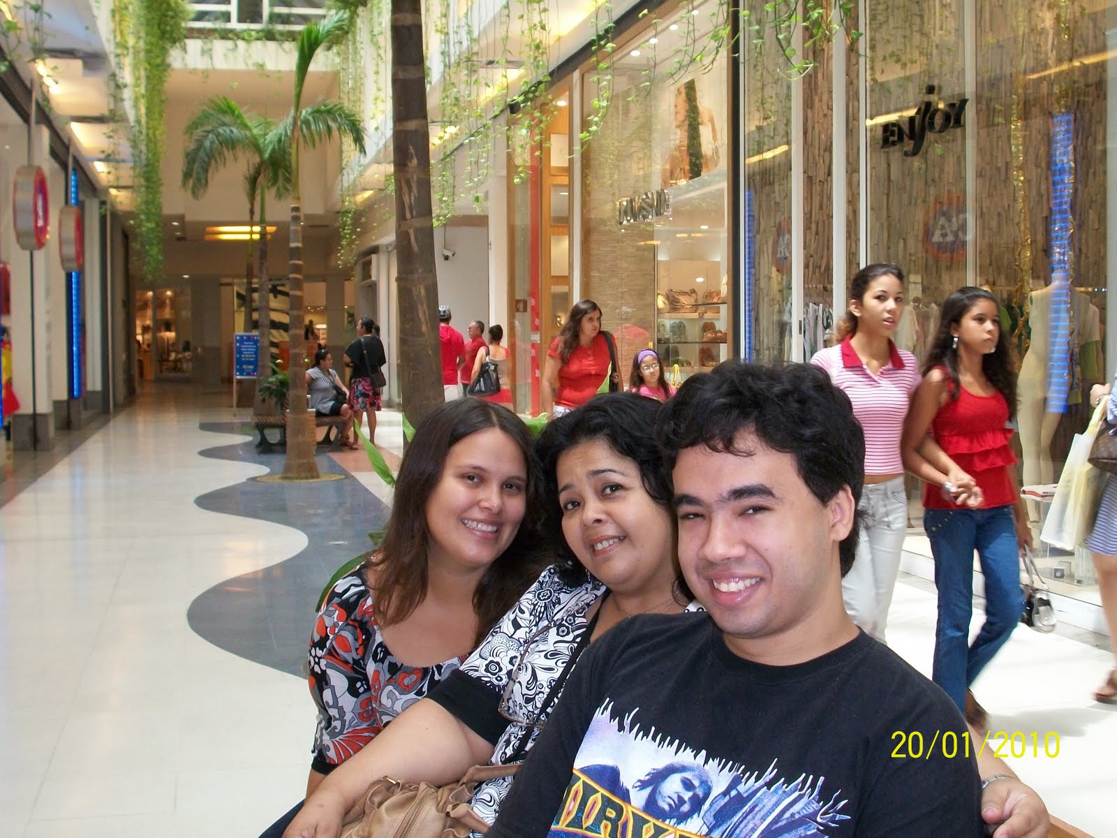 [100_0252.jpg]