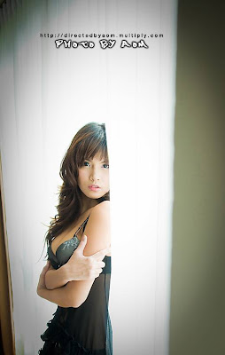 Phutteera Soralum Jean Race Queen Actress Star Hot Busty Boobs Thai Sexy Model Photos Gallery