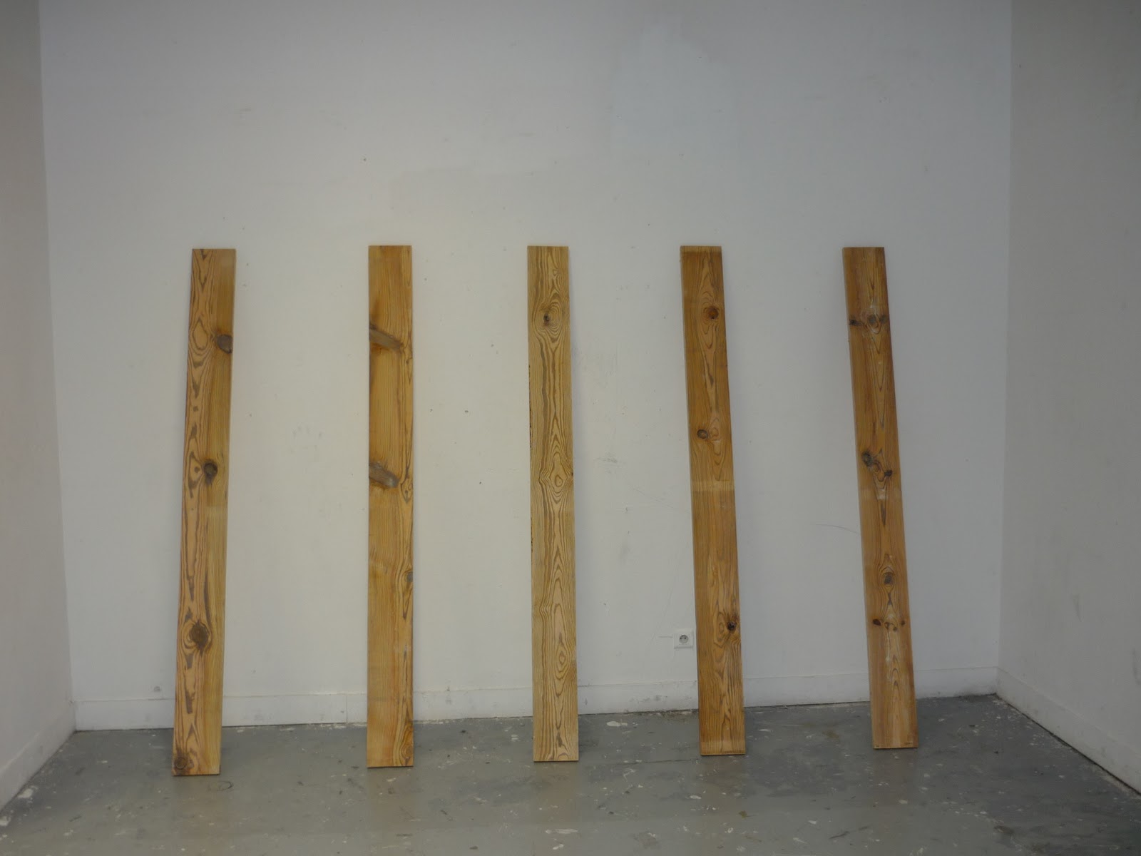 Matière, Volume, Couleur Planches de bois