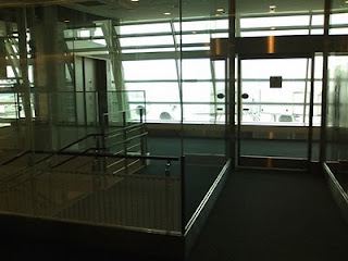 羽田空港乗り継ぎエレベーター