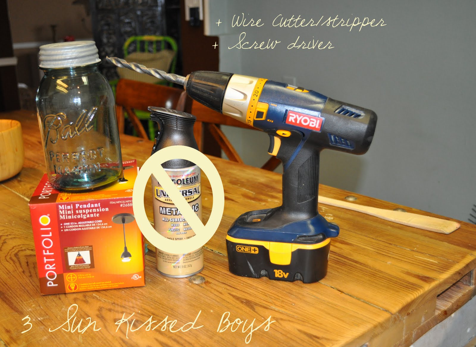 Mason Jar Pendant Light Tutorial