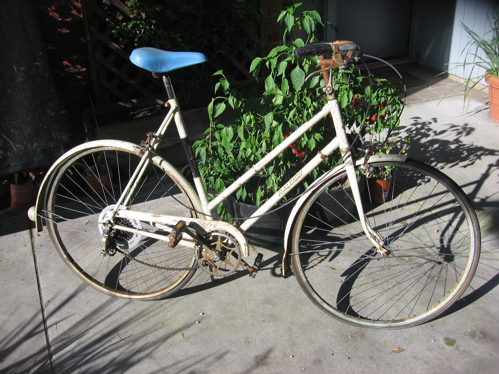 Big Shed Bikes Raleigh Sprite Mixte Paint Job