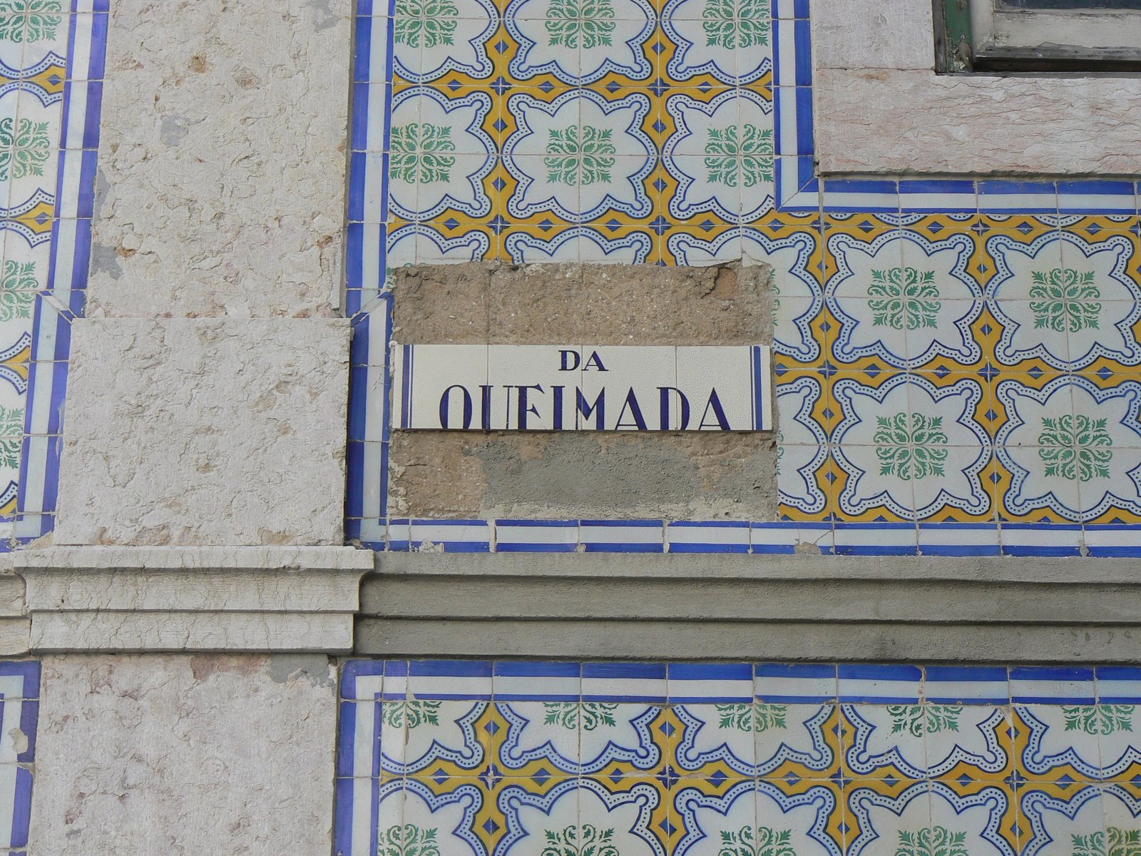 [Travessa-da-queimada.JPG]