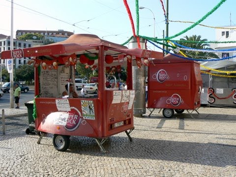 [Martim-Moniz-superbock.09.JPG]