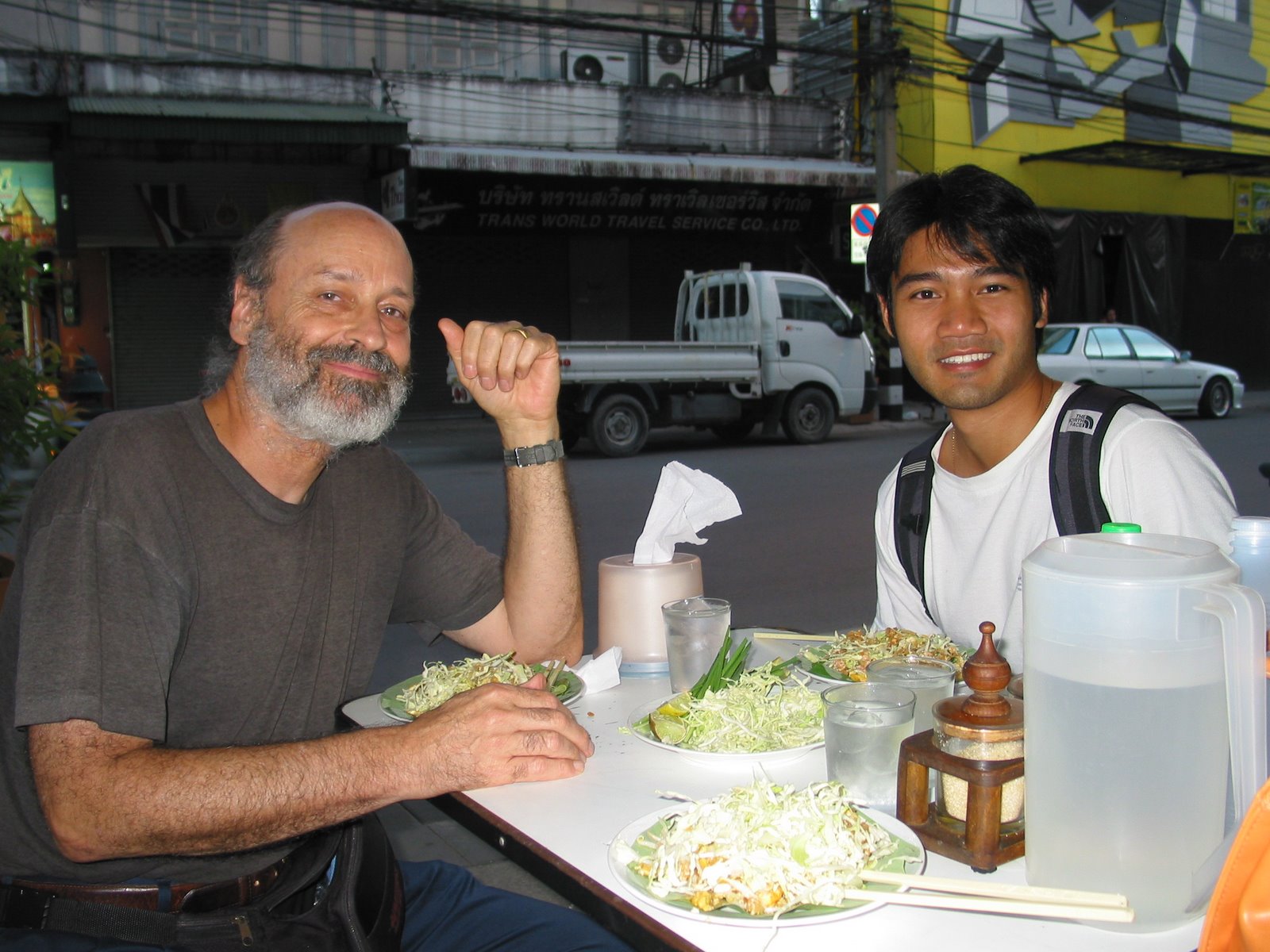 [pad+Thai+Chiang+Mai.JPG]