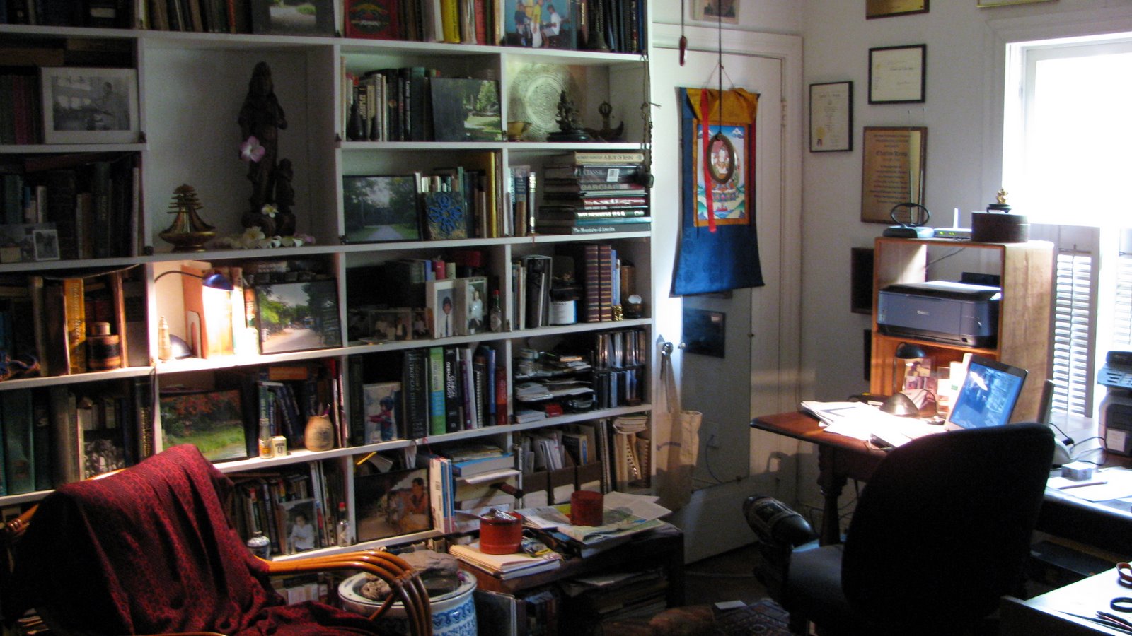 [2009.8+front+room.JPG]