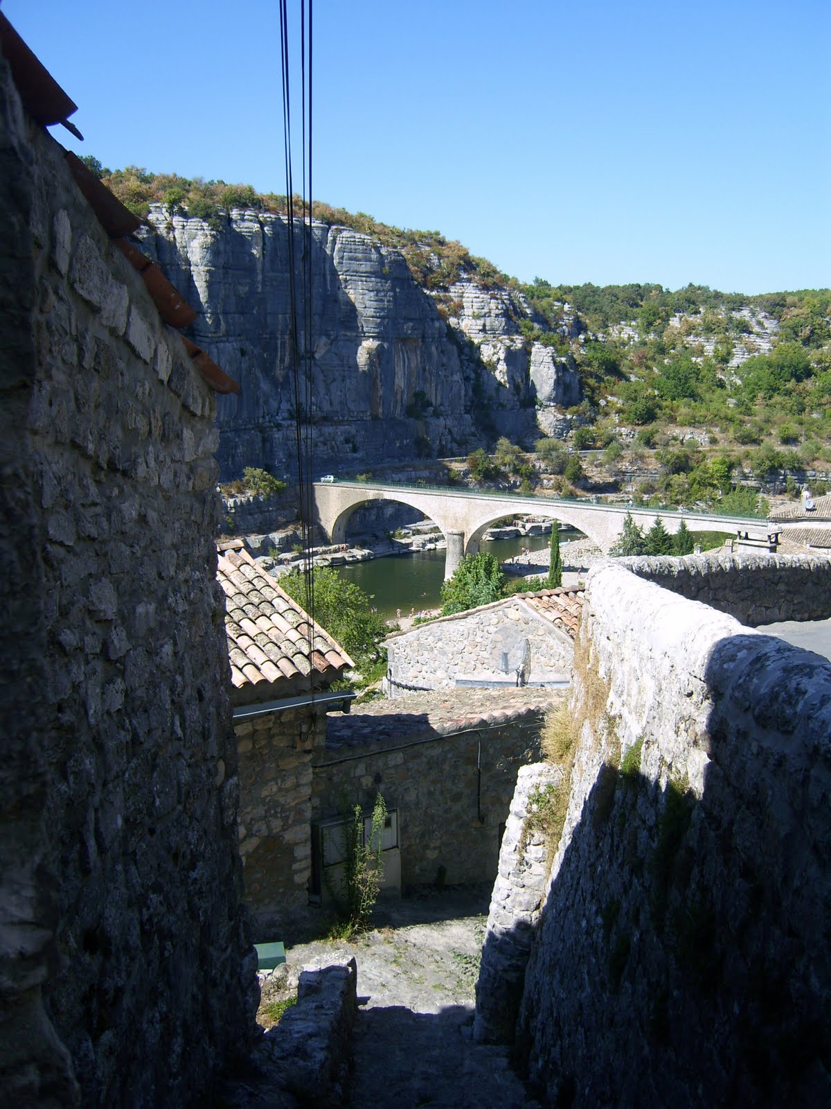 [DSCI2923.JPG]