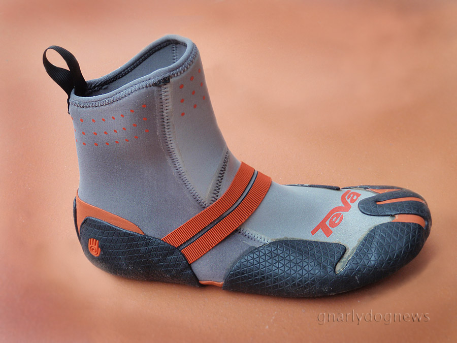 Gnarlydog News GEAR paddling shoes review.