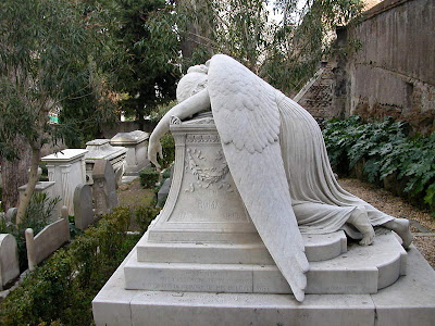 Esculturas en Cementerios - Página 3 ANGEL+DEL+DOLOR+2