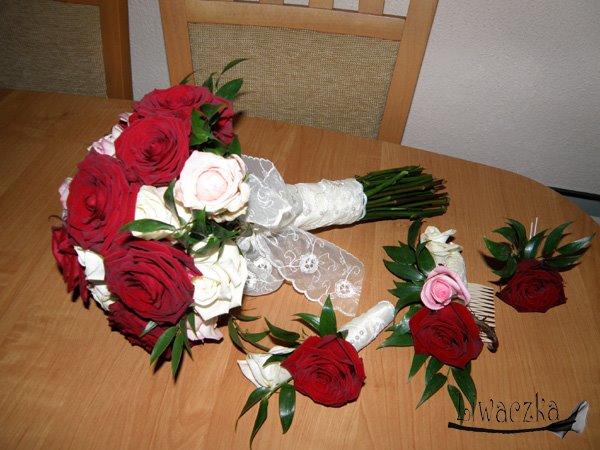 [zestaw+panny+młodej.jpg]