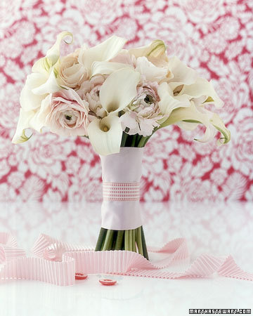 Martha Stewart wedding cake and flowers