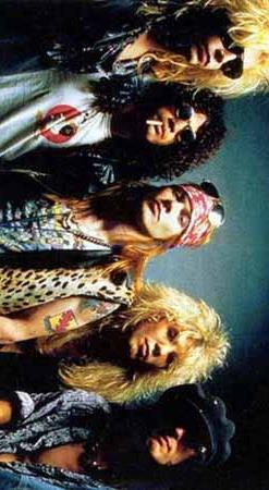 GUNS N ROSES