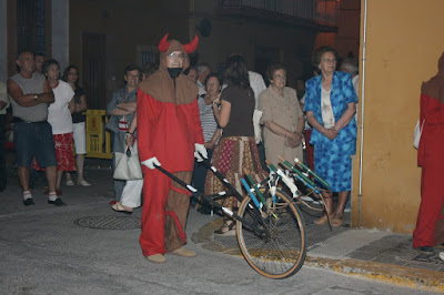Aparells del correfoc: Cabra abans d'eixir Aparells del correfoc: Cabra abans d'eixir