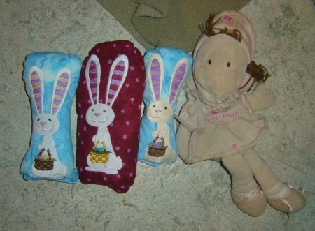 [easter_stuffies.jpg]