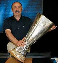 http://1.bp.blogspot.com/_VhA6vrziMfY/Sst-KCz_o5I/AAAAAAAAAEk/CNqrp5VRYS8/s320/VALERIY+GAZZAEV.jpg