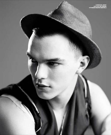 [post_image-nicholas-hault-vman-01272010-1.jpg]