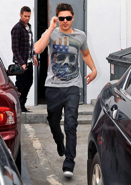 [FP_4520284_Efron_Zac_FP_021110.jpg]