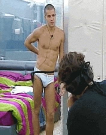 [13631_205668813840_159128568840_2885870_4275030_n.jpg]