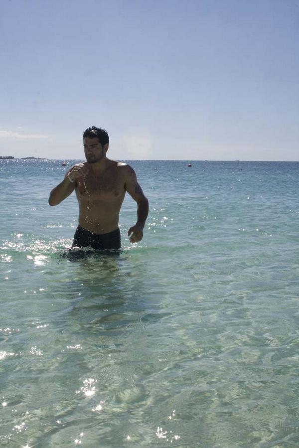 [l_e83ea7266f0fc90ed223ba47a992f381.jpg]