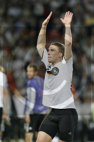 [Poldi7KM7D.jpg]