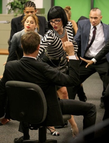 [article002ECB58D00000578864_468x6141.jpg]