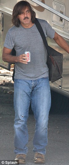 [george+clooney+capellone.jpg]