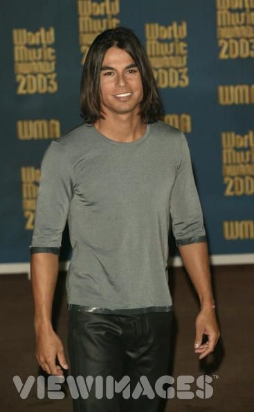 [Julio+Iglesias+Jr7.jpg]