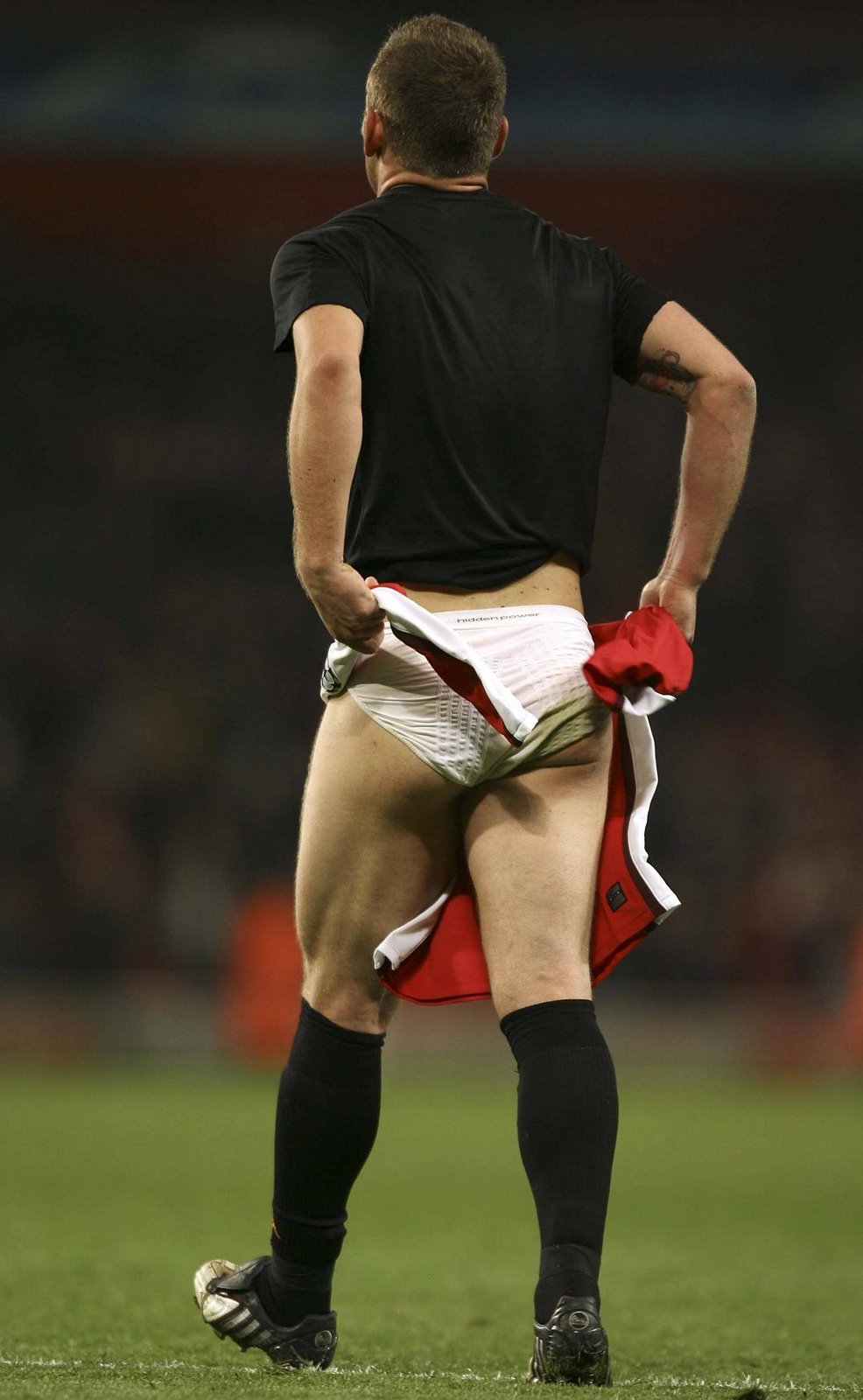 [efdf7b54186acd0bbe3b5415b7d7e9aa.jpg]