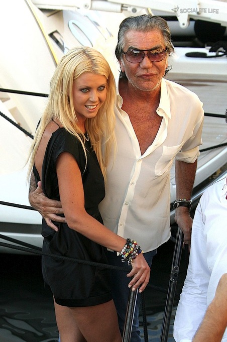 [gallery_main-tara-reid-saint-tropez-07272009-20.jpg]