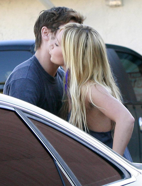 [gallery_main-ashley-tisdale-ass-pic-25.jpg]