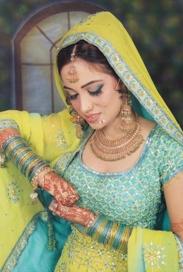 pakistani wedding makeup. Latest Pakistani Wedding