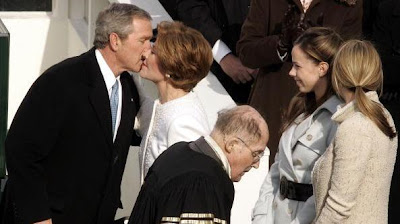 bush kissing