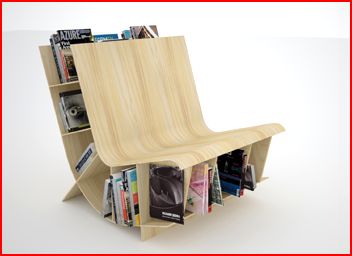 [cadeira_com_livros.JPG]