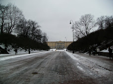 Closer look at Oslo’s Royal Palace