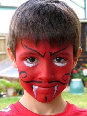 TOP BODDY PAINTING: Halloween Face Painting Special