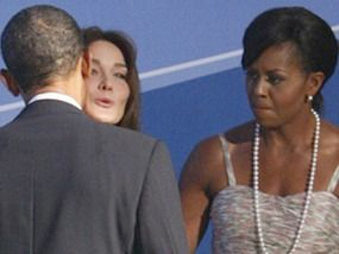 [obama_smooch_485x364.jpg]