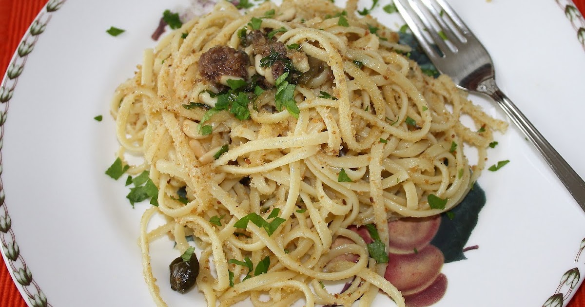 la cuoca eclettica Linguine con alici sott'olio